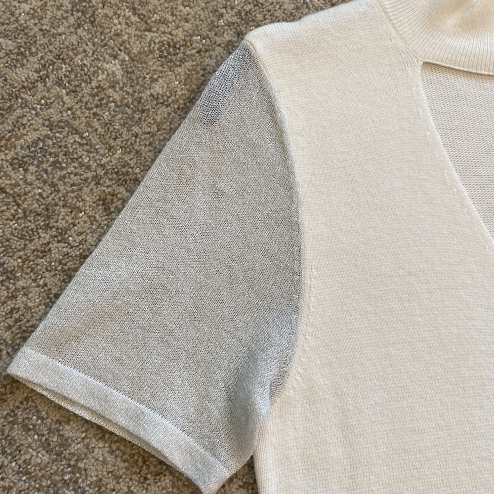 T Tahari white fine gauge mock top with cutout size small silvery short sleeves - Picture 2 of 6